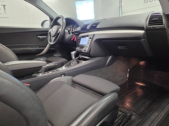 BMW 120d 6 of 9