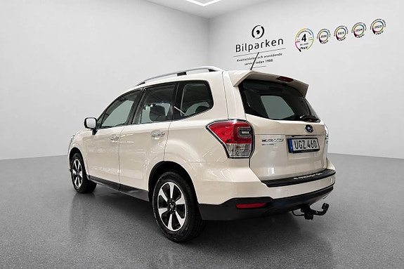 Subaru Forester 3 of 5