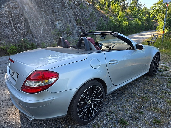 Mercedes-Benz SLK200 9 of 9