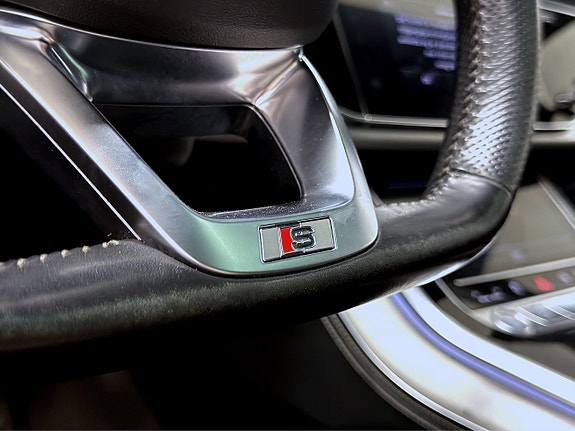 Audi Q7 16 of 23