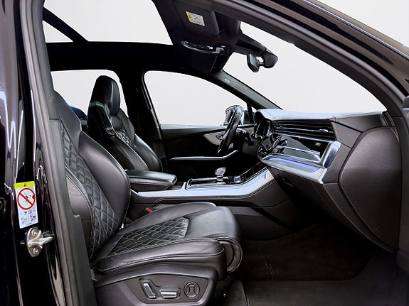 Audi Q7 23 of 23
