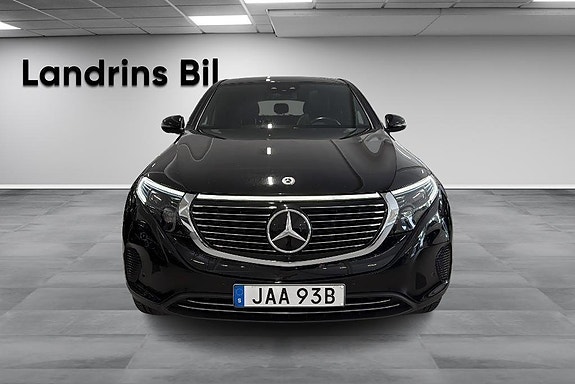 Mercedes-Benz EQC400 2 of 5