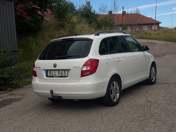 Skoda Fabia 3 of 5