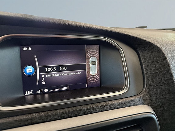 Volvo V40 15 of 20