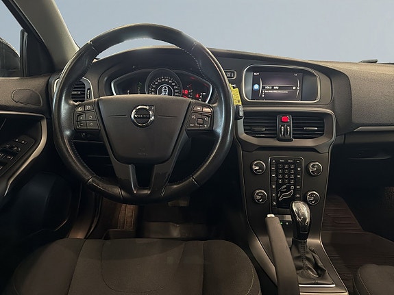 Volvo V40 8 of 20