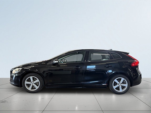 Volvo V40 4 of 5
