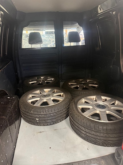 Volkswagen Caddy 5 of 5