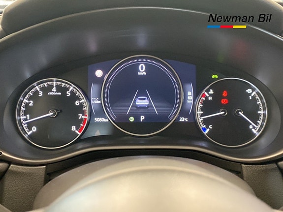 Mazda CX-30 10 of 15