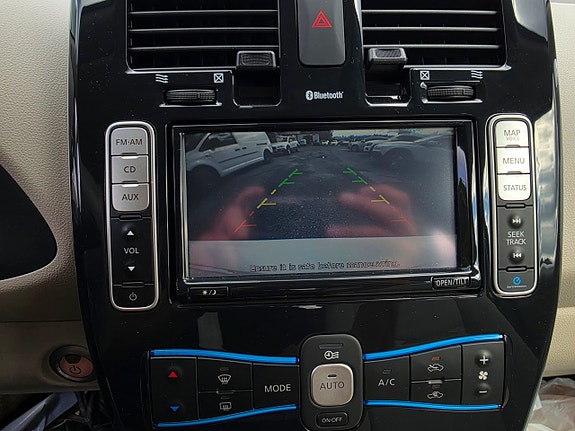 Nissan Leaf 16 of 16