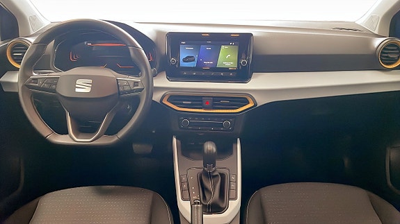 Seat Arona 10 of 13