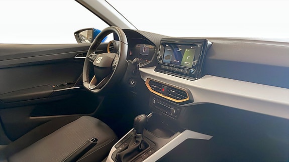 Seat Arona 11 of 13