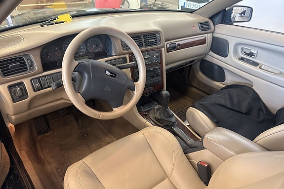 Volvo C70 17 of 20