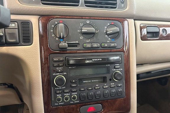 Volvo C70 16 of 20