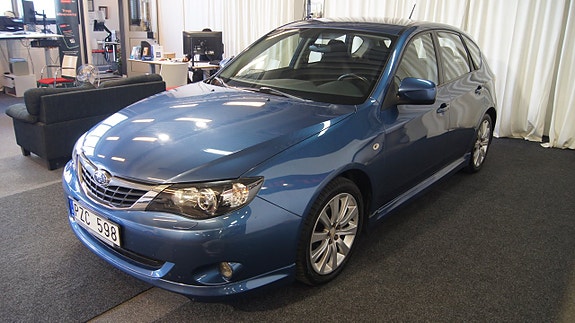 Subaru Impreza 4 of 5