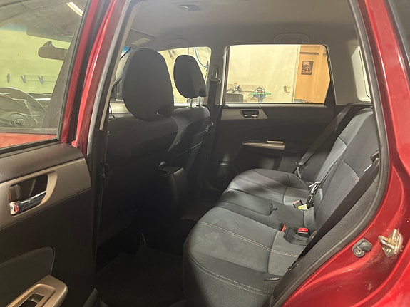 Subaru Forester 5 of 5