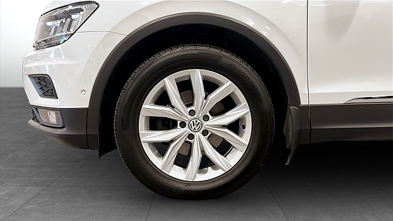 Volkswagen Tiguan 9 of 18
