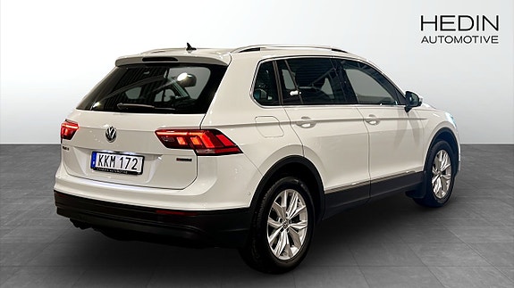 Volkswagen Tiguan 2 of 18