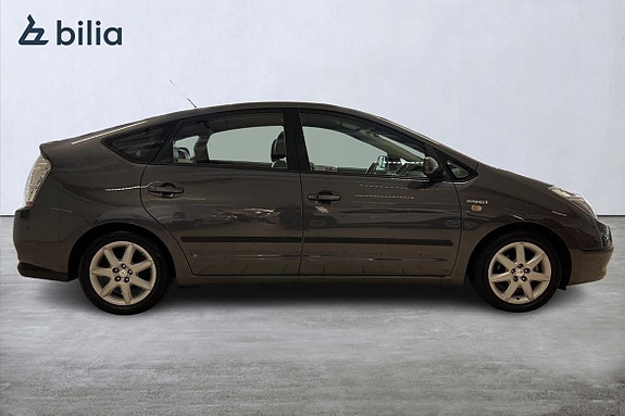 Toyota Prius 16 of 19
