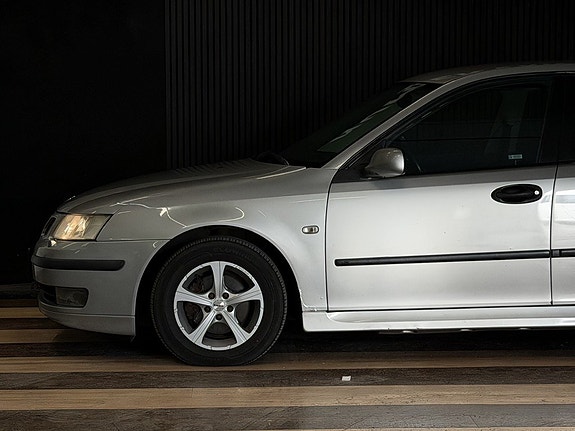 Saab 9-3 7 of 24