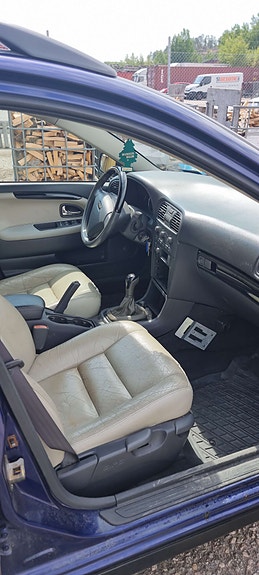Volvo V40 5 of 6