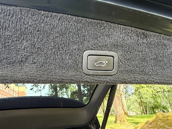 Volvo XC60 11 of 11