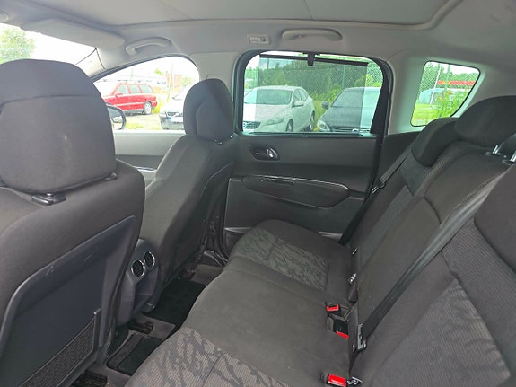 Peugeot 3008 13 of 16