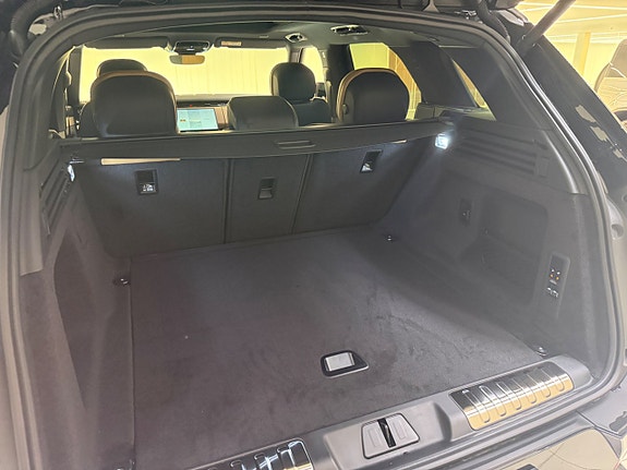 Land Rover Range Rover Sport 21 of 22