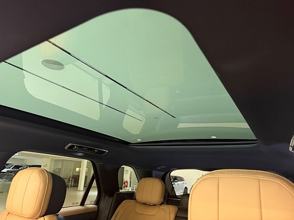 Land Rover Range Rover Sport 15 of 22