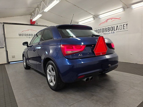 Audi A1 3 of 5