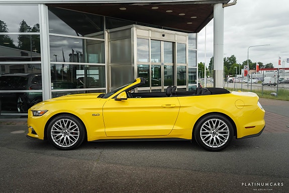 Ford Mustang 5 of 5