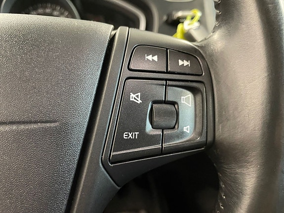 Volvo V40 18 of 20