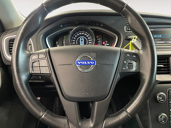 Volvo V40 13 of 20