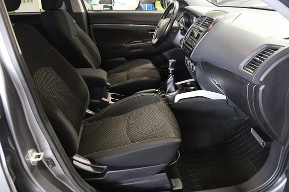 Mitsubishi ASX 9 of 13