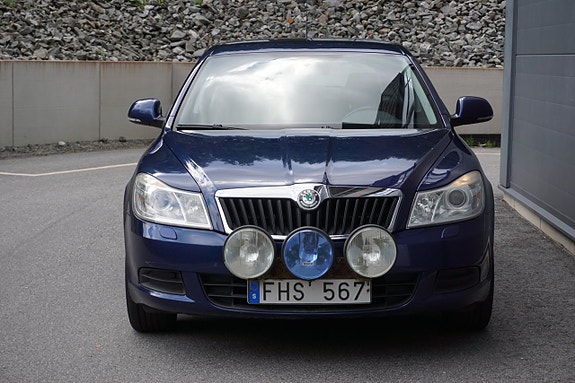 Skoda Octavia 3 of 5
