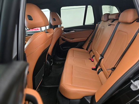 BMW X3 14 of 22