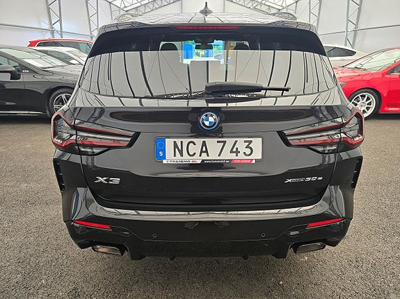 BMW X3 4 of 5