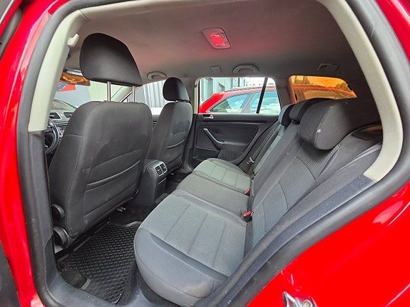 Volkswagen Golf VI 11 of 13