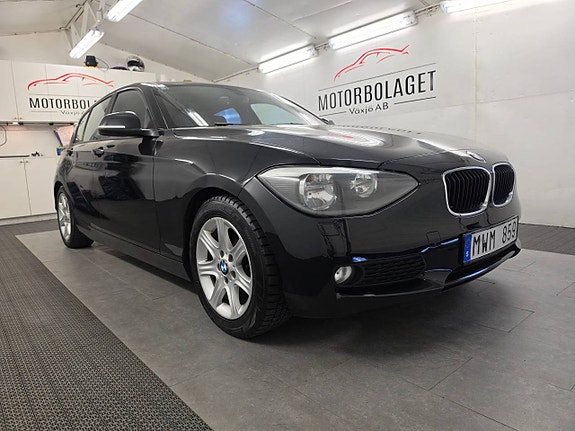 BMW 120d 2 of 4