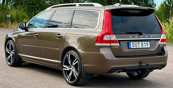 Volvo V70 4 of 5