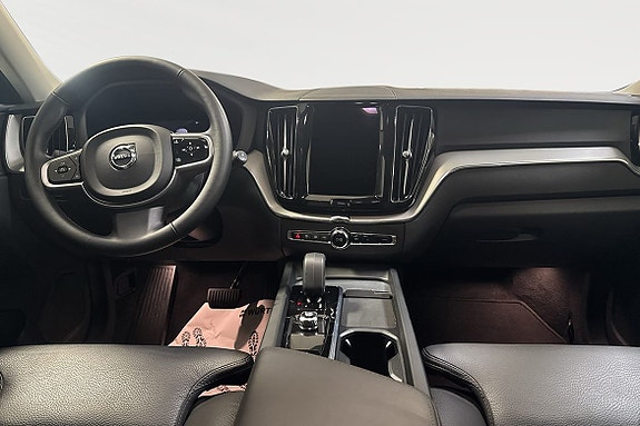 Volvo XC60 5 of 10