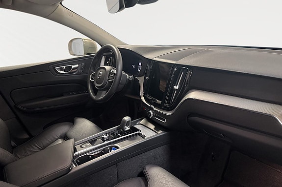 Volvo XC60 6 of 10