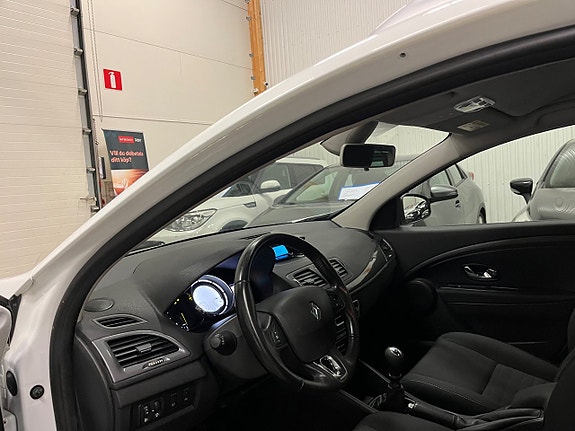 Renault Megane 15 of 15