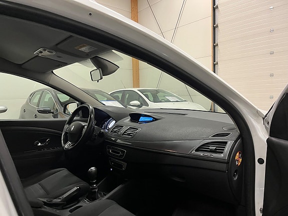 Renault Megane 10 of 15