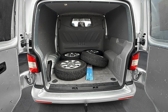 Volkswagen Transporter 9 of 13