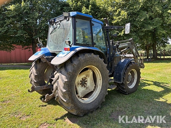 Traktor New Holland TS110 - Med frontlastare 5 of 5