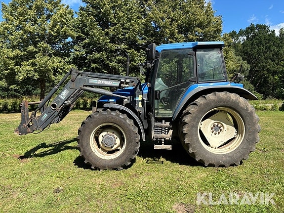 Traktor New Holland TS110 - Med frontlastare 2 of 5