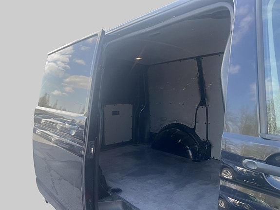 Volkswagen Transporter 5 of 5