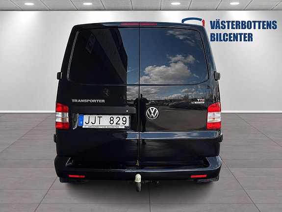 Volkswagen Transporter 3 of 5