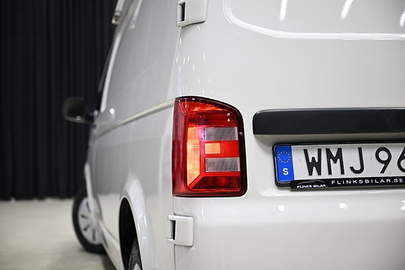 Volkswagen Transporter 17 of 30