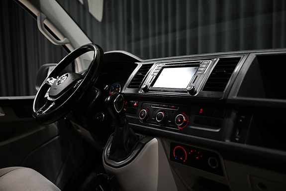 Volkswagen Transporter 30 of 30